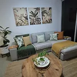 Tropical Escape * Brisbane
