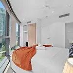 Iconic Queens Wharf 2br Prime Cbd Location Apartment Brisbane