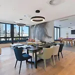 Ivy & Eve - 2Br - Pool - Balcony - Parking