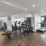 Retreat With Private Balcony * Brisbane