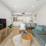 Apartment Modern 2br On Coronation Drive, Toowong Brisbane