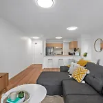 Apartment 2br With Views, Balcony & Car Park