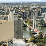 Lavish 3 Bedroom In Queens Wharf With Car Park Brisbane