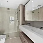 Dreamy Queens Wharf Luxury Pad W Car Park