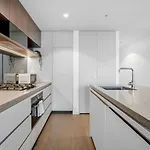Level 43 Sweeping Skyline Luxury Designer 1br