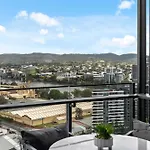 South Bank 1br With Stunning Views And Location Apartment Brisbane
