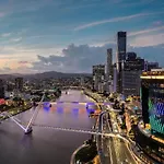 Luxury In Queens Wharf With Car Park