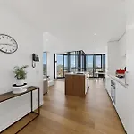 Corner 2 Bed With Views Level 11 - Fortitude Valley * Brisbane