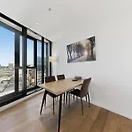 Corner 2 Bed With Views Level 11 - Fortitude Valley