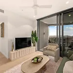 Queen's Wharf | River Views, Pool & Free Parking Brisbane