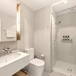 Apartment Queen's Wharf | River Views, Pool & Free Parking *