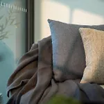 Modern 1 Bedroom Prime Cbd Location Apartment *