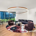Apartment Level 43 Sweeping Skyline Luxury Designer 1br Brisbane
