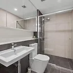 Stylish 1 Bed In Heart Of * Brisbane