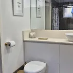A Perfect Place To Hide Away With River Side Charm * Brisbane