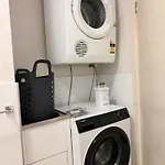 Apartment 2b2b Unit Near Cbd W Courtyard In Norman Park Brisbane