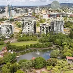 Parkland View At Roma Street