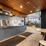 Level 15 Skytower 2br Cbd Retreat Apartment Brisbane