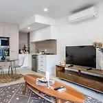 Apartment The West End Hideaway *