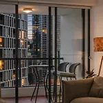 Inviting Family 2br | Cbd | Pool & Gym *