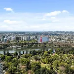Lavish 3 Bedroom In Queens Wharf With Car Park * Brisbane