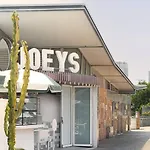 5 Bedrooms, 10 Guests - Apartment Family & Group Getaway