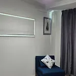 A Perfect Place To Hide Away With River Side Charm Apartment Brisbane