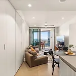 Apartment Luxury In Queens Wharf With Car Park Brisbane