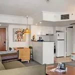 Inviting Family 2br | Cbd | Pool & Gym Apartment Brisbane