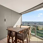 Luxury In Queens Wharf With Car Park Brisbane