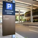 Queen's Wharf | River Views, Pool & Free Parking