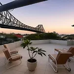 Bridgeview Luxury