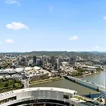 Luxury In Queens Wharf With Car Park *