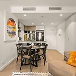 Luxury In Queens Wharf With Car Park