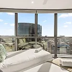 Luxury In Queens Wharf With Car Park