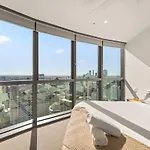 Luxury In Queens Wharf With Car Park Apartment *