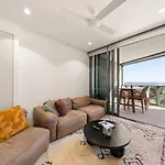 Luxury In Queens Wharf With Car Park Apartment *