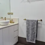 Apartment A Perfect Place To Hide Away With River Side Charm Brisbane