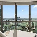 Luxury In Queens Wharf With Car Park