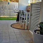 Apartment A Perfect Place To Hide Away With River Side Charm Brisbane