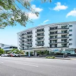 Cosmo Apartment Hotel
