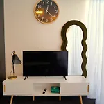 Inner-City 1Br Near Showgrounds