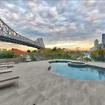 Bridgeview Luxury