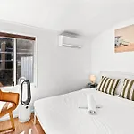 2Br Home Near Suncorp In Paddington Freeparking