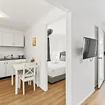 2Br Home Near Suncorp In Paddington Freeparking