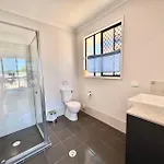 310A Maple House - Ensuite Room In Coopers Plains