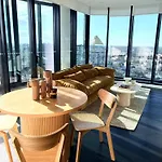 Apartment Mountain Views And Infinity Pool Overlooking City! *