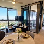 Luxury Riverfront Level 38 Queen's Wharf Tower * Brisbane