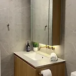 Lux Style Spacious 2 Bed 2 Bath Apt, Pool , Parking