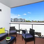 L28B 3Br Red Hill - Uptown Apartments